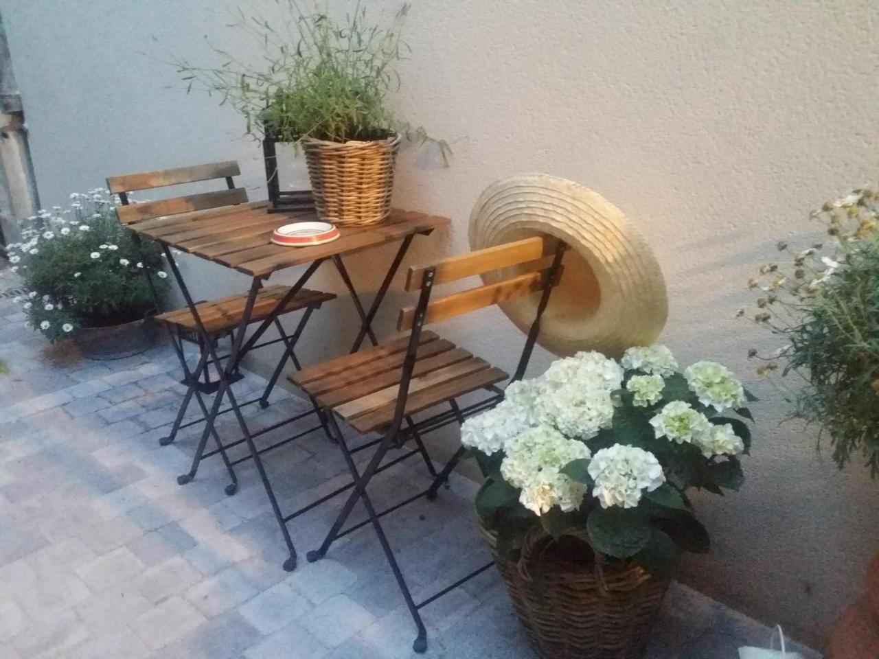 Les Appartements De Champagne Реймс Екстериор снимка