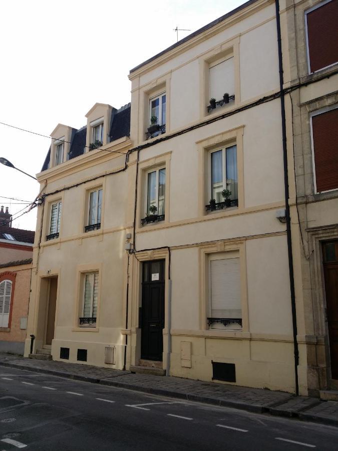 Les Appartements De Champagne Реймс Екстериор снимка
